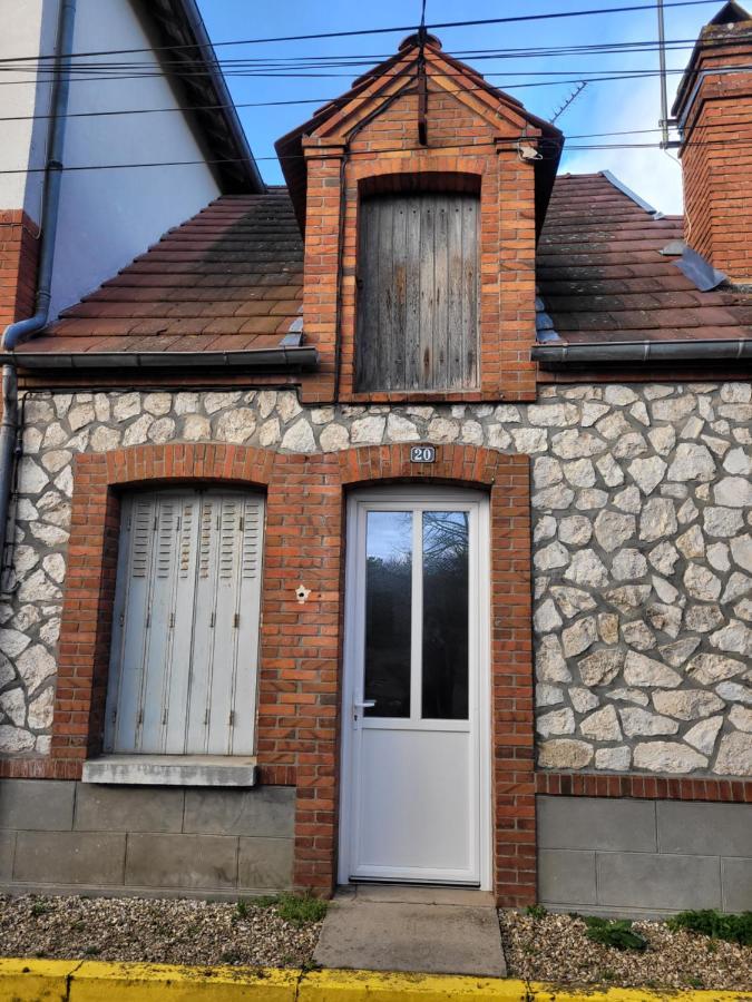 Petite Maison A Salbris Ngoại thất bức ảnh